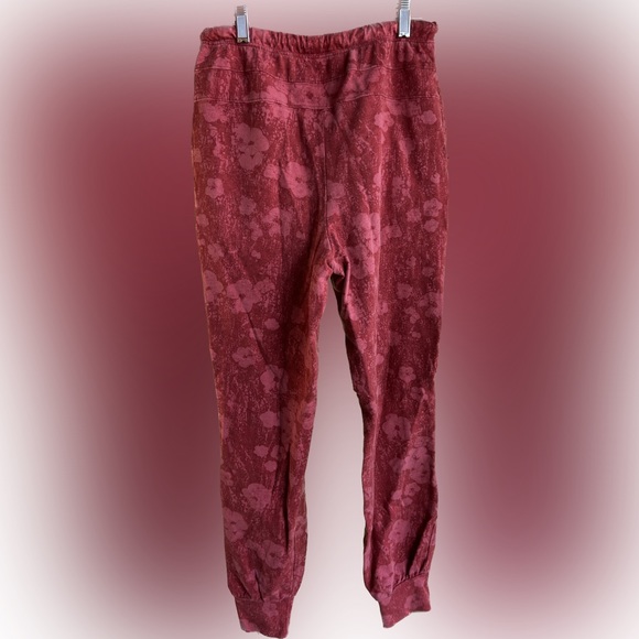 EUC Anthropologie sweats - Picture 3 of 5